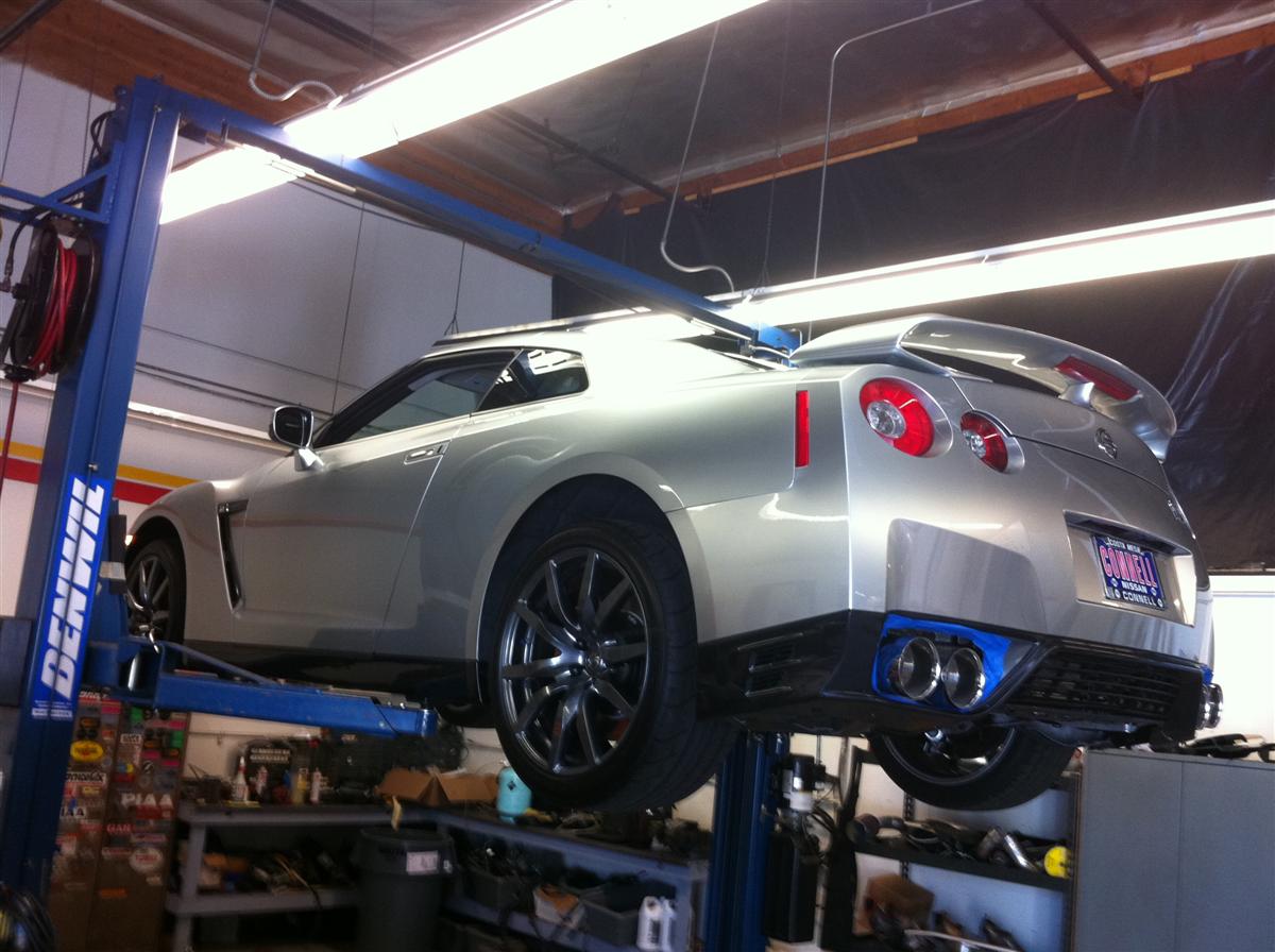 2012 Nissan gt-r exhaust #2